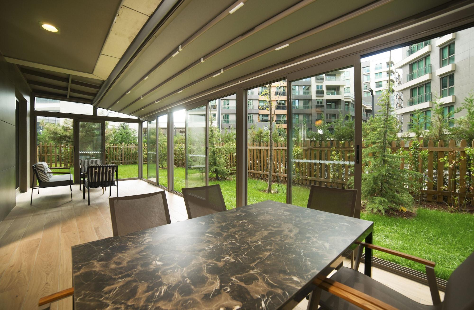 Radisson Residences Vadistanbul Bagian luar foto